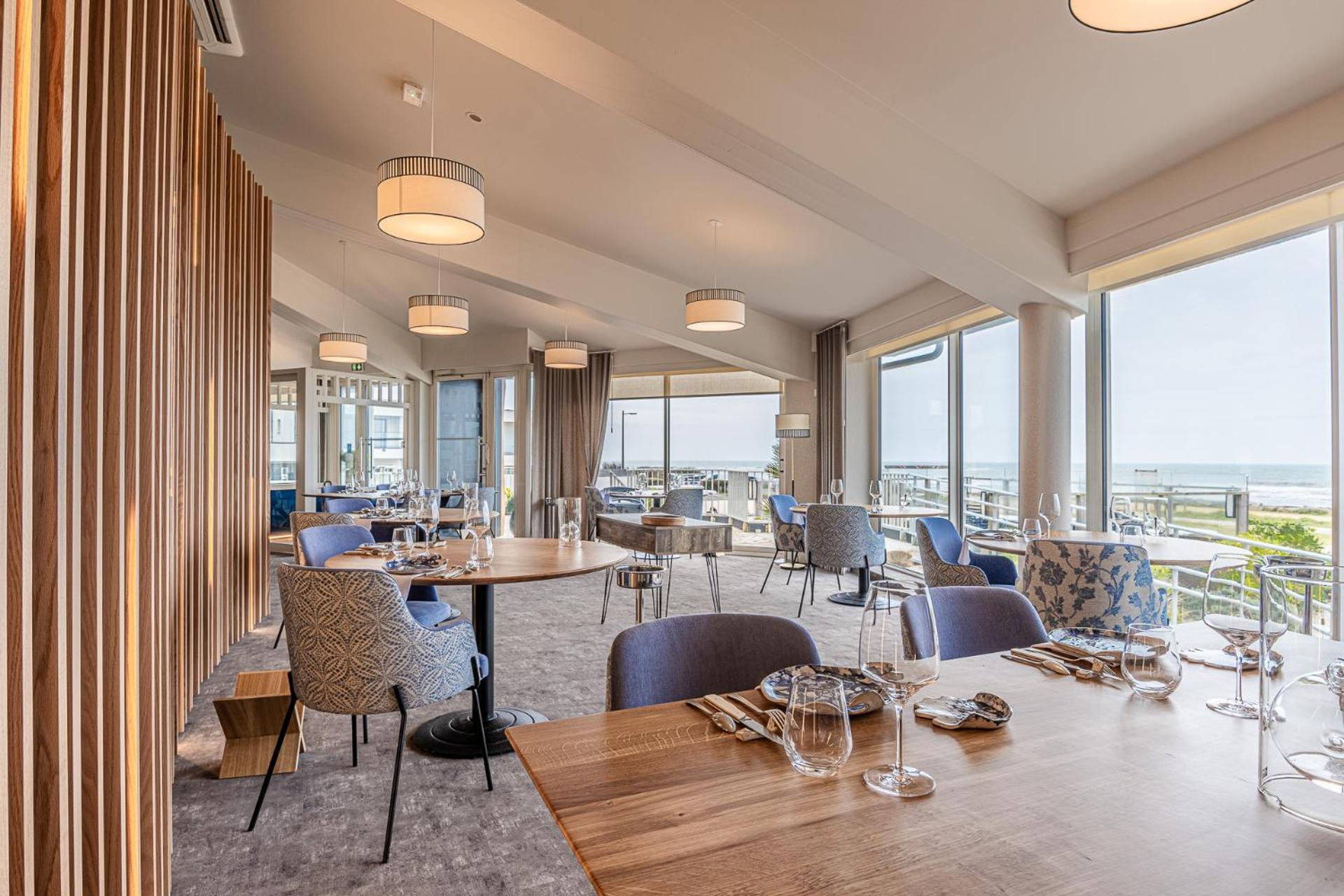 Logis Hotellerie Les Brisants , Restaurant J M Perochon Brétignolles-sur-Mer Exteriör bild