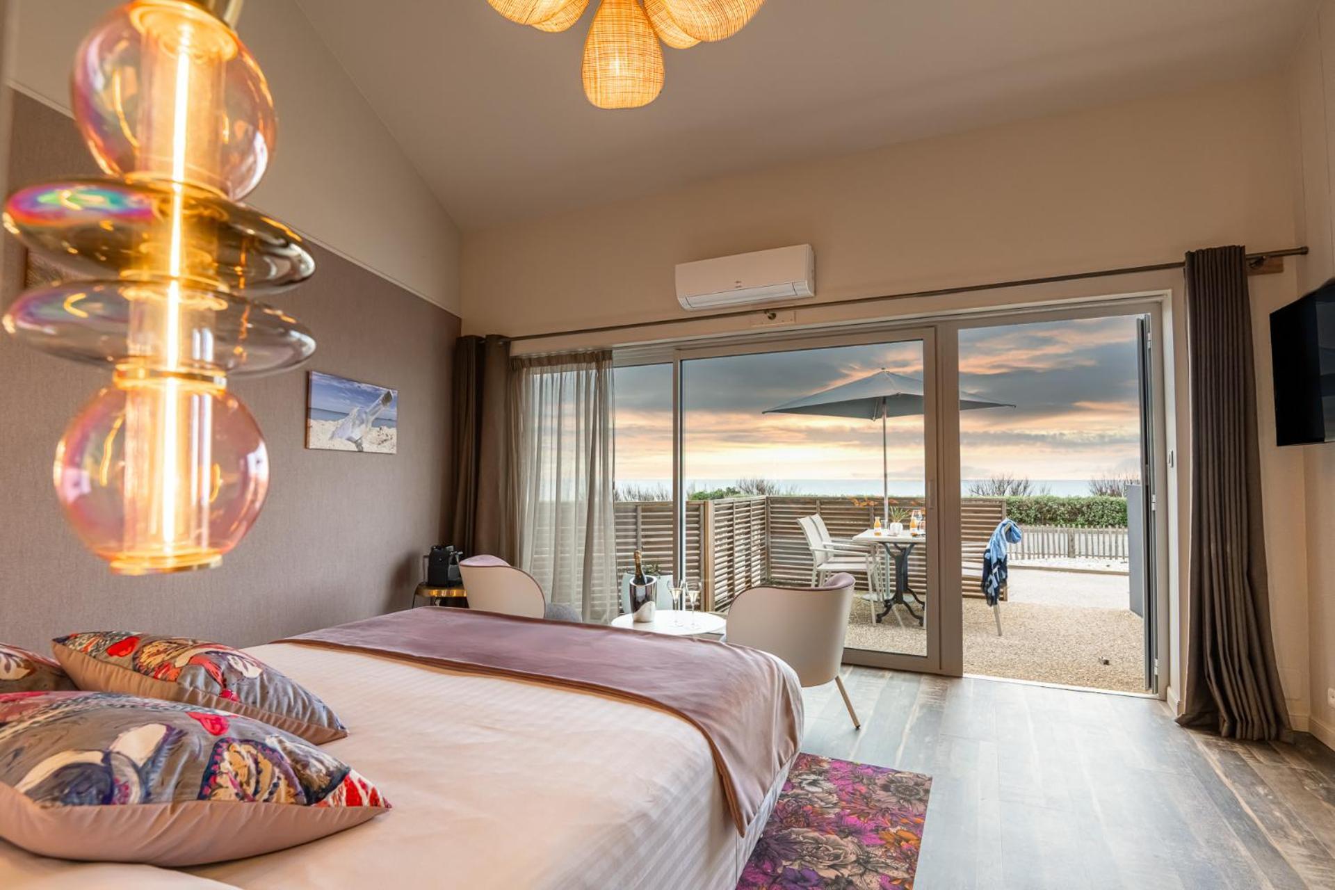 Logis Hotellerie Les Brisants , Restaurant J M Perochon Brétignolles-sur-Mer Exteriör bild